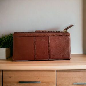 Fossil women’s wallet